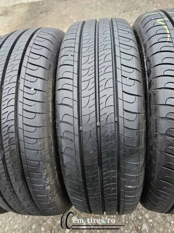 SET 4 Anvelope Vara 195/65 R16C GOODYEAR Efficient Grip Cargo 100/98H - imagine 5