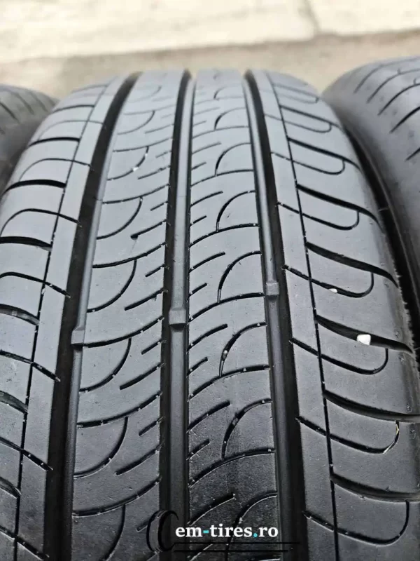 SET 4 Anvelope Vara 195/65 R16C GOODYEAR Efficient Grip Cargo 100/98H - imagine 8